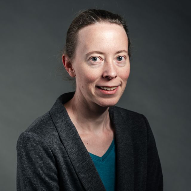 Angela Hicks headshot